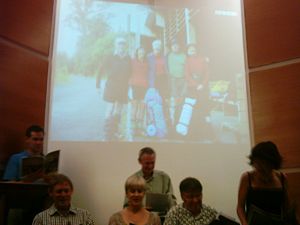 Image of reunion05skit3c.jpg