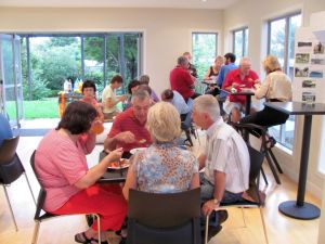 Image of reunion11bgdinulum.jpg