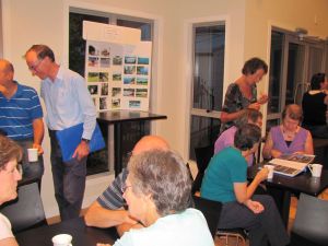 Image of reunion11ebbrowsulum.jpg