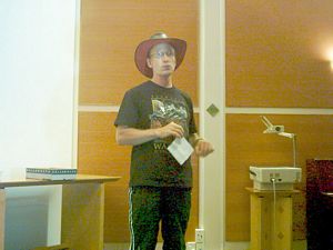 Image of reunion2004phillippresents2.jpg