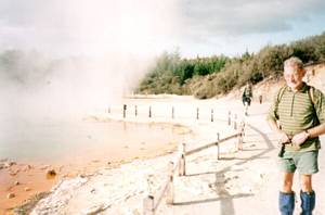 Image of rotorua03champagnepool.jpg