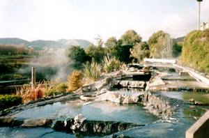 Image of rotorua03waikitepools2.jpg