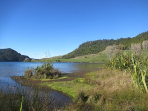 Image of rotoruajul26i.jpg