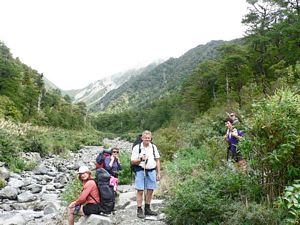 Image of ruahinesapr07i.jpg