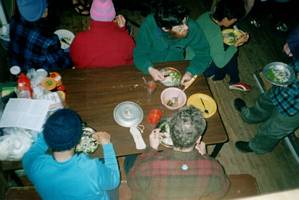 Image of ruapehu02mangaehuehuhutdinner.jpg