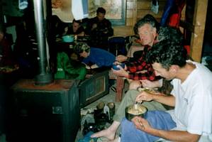 Image of ruapehu02rangipohutdinner.jpg