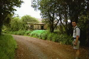 Image of stpaulsrdoldhutq.jpg