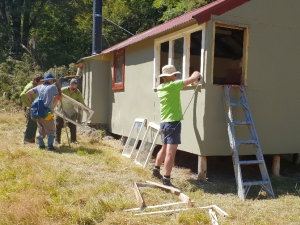 Image of sumnertravailmar19e.jpg