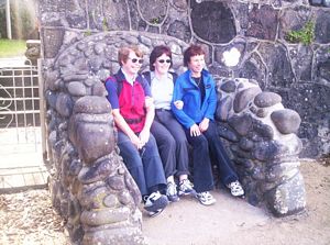 Image of takaford05giantschair.jpg