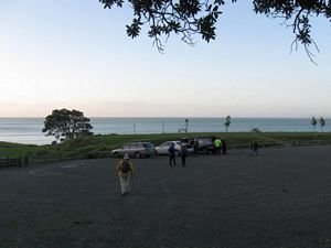 Image of tapapakanga09fdnoiwisthehour.jpg