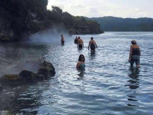 Image of taraweramar19aa.jpg