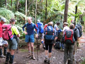 Image of tn_bchuia08fbbreak.jpg