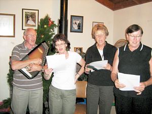 Image of tn_ebendofyear07ftsong.jpg