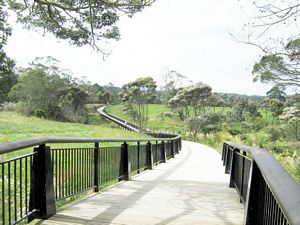 Image of tn_edgreenhithe07gawainonipark.jpg