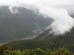 Image of tn_fakellyrange08c.jpg