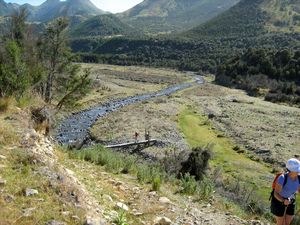 Image of tn_fmhurunui082i.jpg