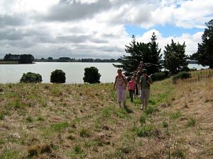 Image of tn_geparerekau08fetrack.jpg