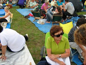 Image of tn_gfsymphony08bbpicnic.jpg