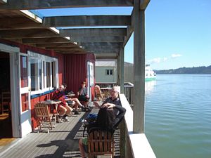 Image of tn_goldenstairs08a.jpg