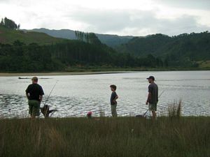 Image of tn_hatairua08jxfishing.jpg