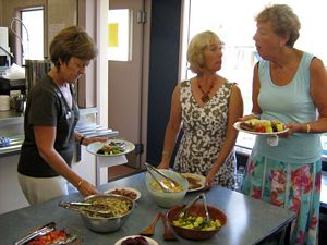 Image of tn_hcreunion08badinner.jpg