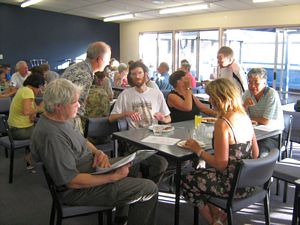 Image of tn_hcreunion08bedinner.jpg