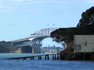 Image of tn_hernebay08cocoathanger.jpg