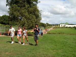 Image of tn_hgclevedon08basettingout.jpg