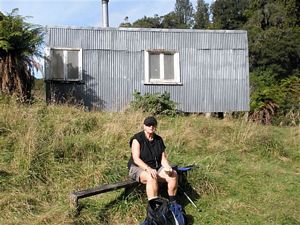 Image of tn_iznorthtaranakiapr08c.jpg