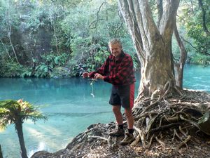 Image of tn_jdokatainapackcarry08mriver.jpg