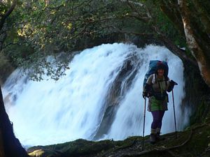 Image of tn_jdokatainapackcarry08ofalls.jpg