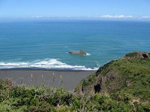 Image of tn_karekarenov08cdview.jpg