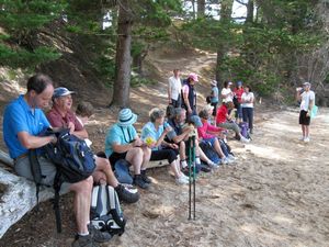 Image of tn_paremoremo09btgroup.jpg