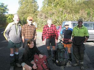 Image of tn_waitawhetatrainmay08046.jpg