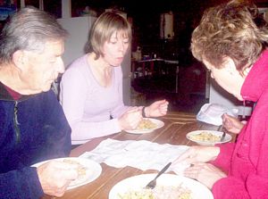 Image of tongarirojun07satfbdinner.jpg