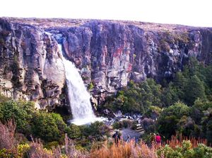 Image of tongarirojun07suneftaranakifalls.jpg