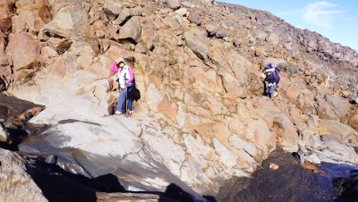 Image of tongariromar16w.jpg