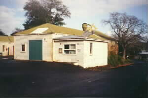 Image of unitecsawinroofq.jpg