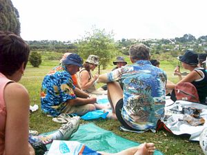 Image of waiataruafeb05lunch2.jpg