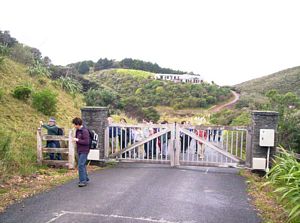Image of waihekejul06akfortressgate.jpg