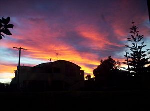 Image of waihibeachmar06agsunrise.jpg