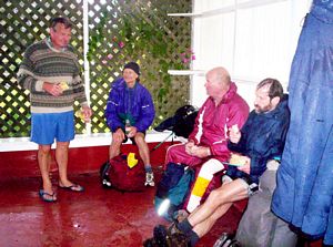 Image of waihibeachmar06dilunch.jpg