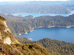 Image of waikaremoanaapr06apanekiriview.jpg