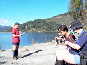 Image of waikaremoanaapr06cdevotionssat.jpg