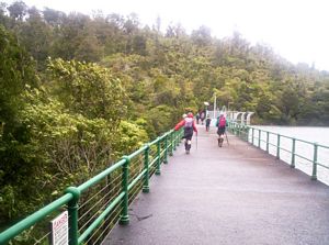 Image of waitakerereservoirs05upperhuiadam2.jpg