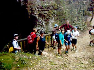 Image of waitomo04ruakuriplatform2.jpg