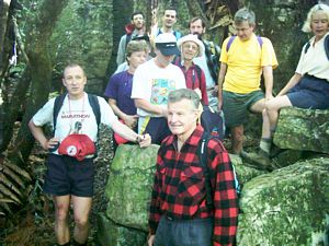 Image of waitomo04walkwaylimestonerocks3.jpg