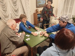 Image of gameseveningjul25d.jpg