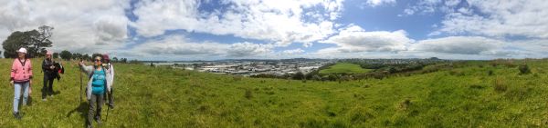 Image of hamlinshilloct24c.jpg