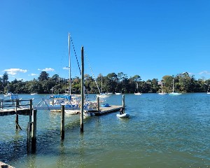 Image of heraldislandmay25c.jpg